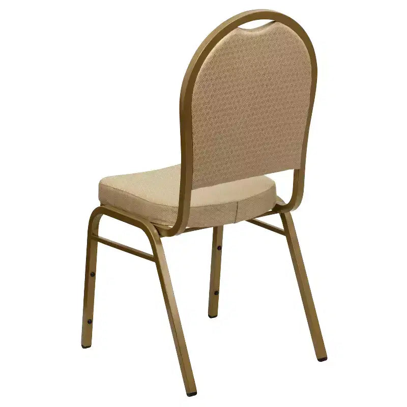 Chaises de banquet empilables à dossier en dôme