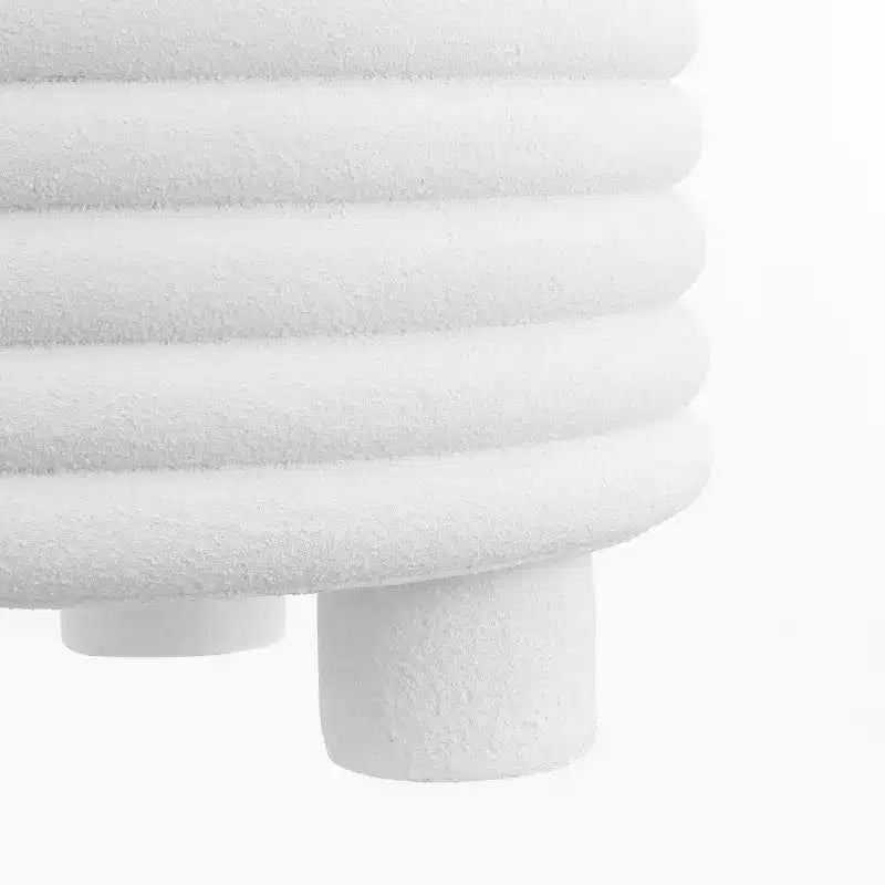 Table d'appoint minimaliste moderne à trois pieds en forme de tambour pour l'intérieur/l'extérieur