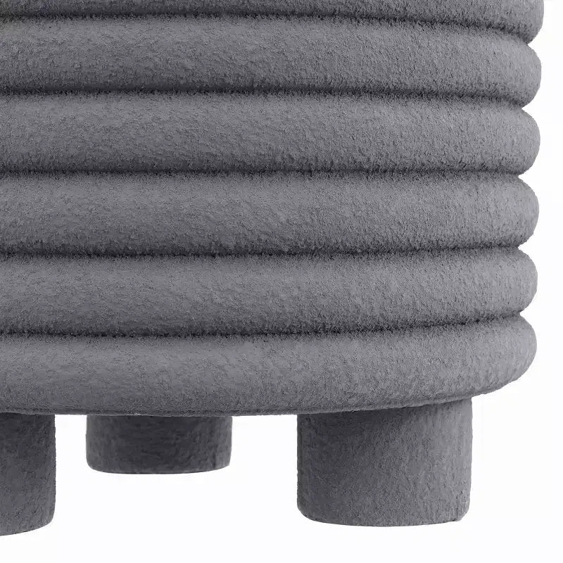 Table d'appoint minimaliste moderne à trois pieds en forme de tambour pour l'intérieur/l'extérieur